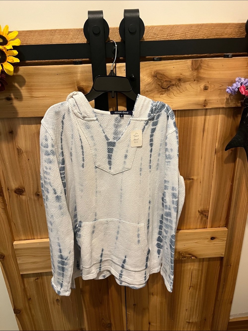 Ocean Drive White and Blue Tie-Dye Lightweight Hoodie